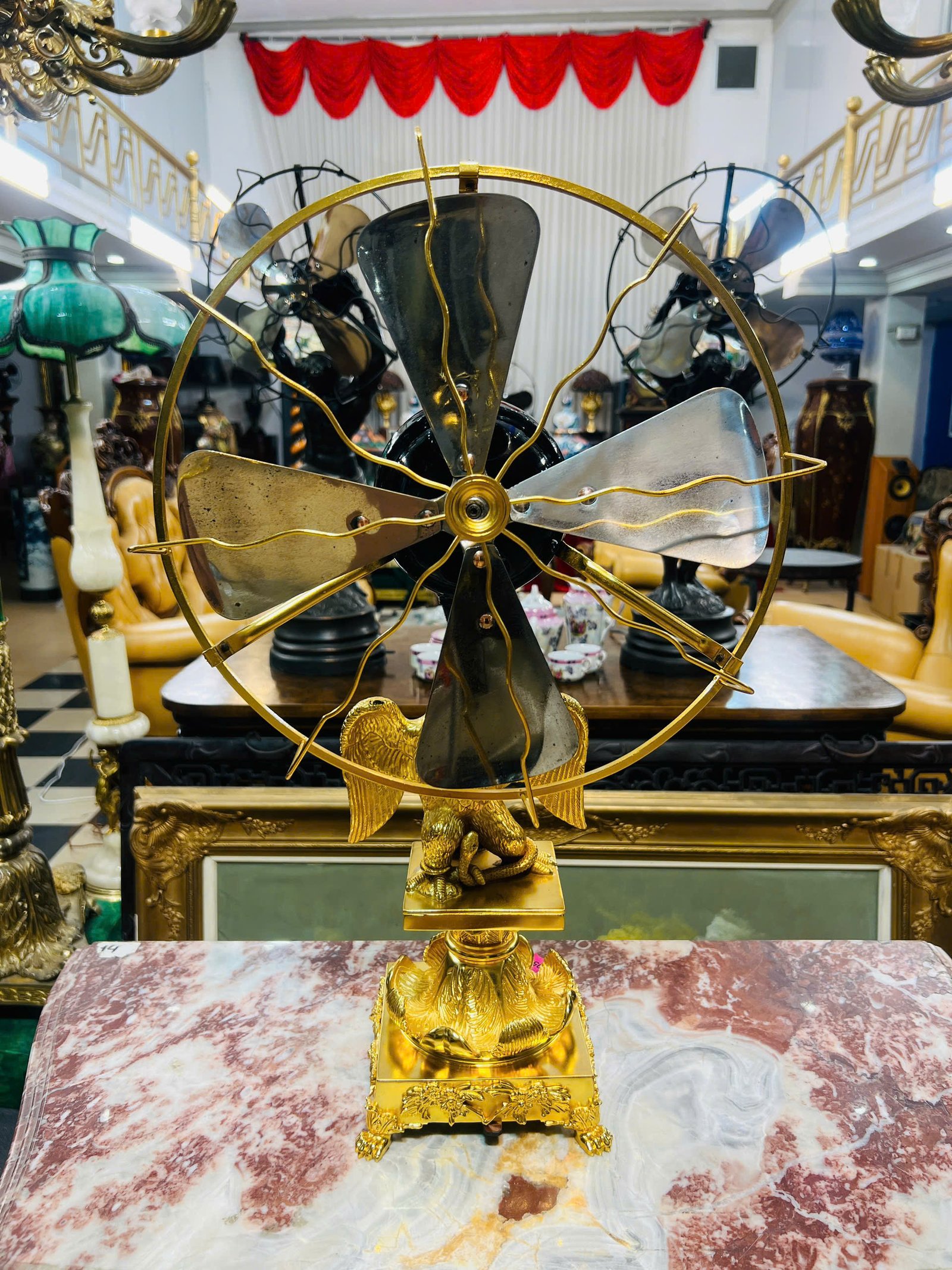 Quạt tưởng MARELLI đại bàng tung cánh