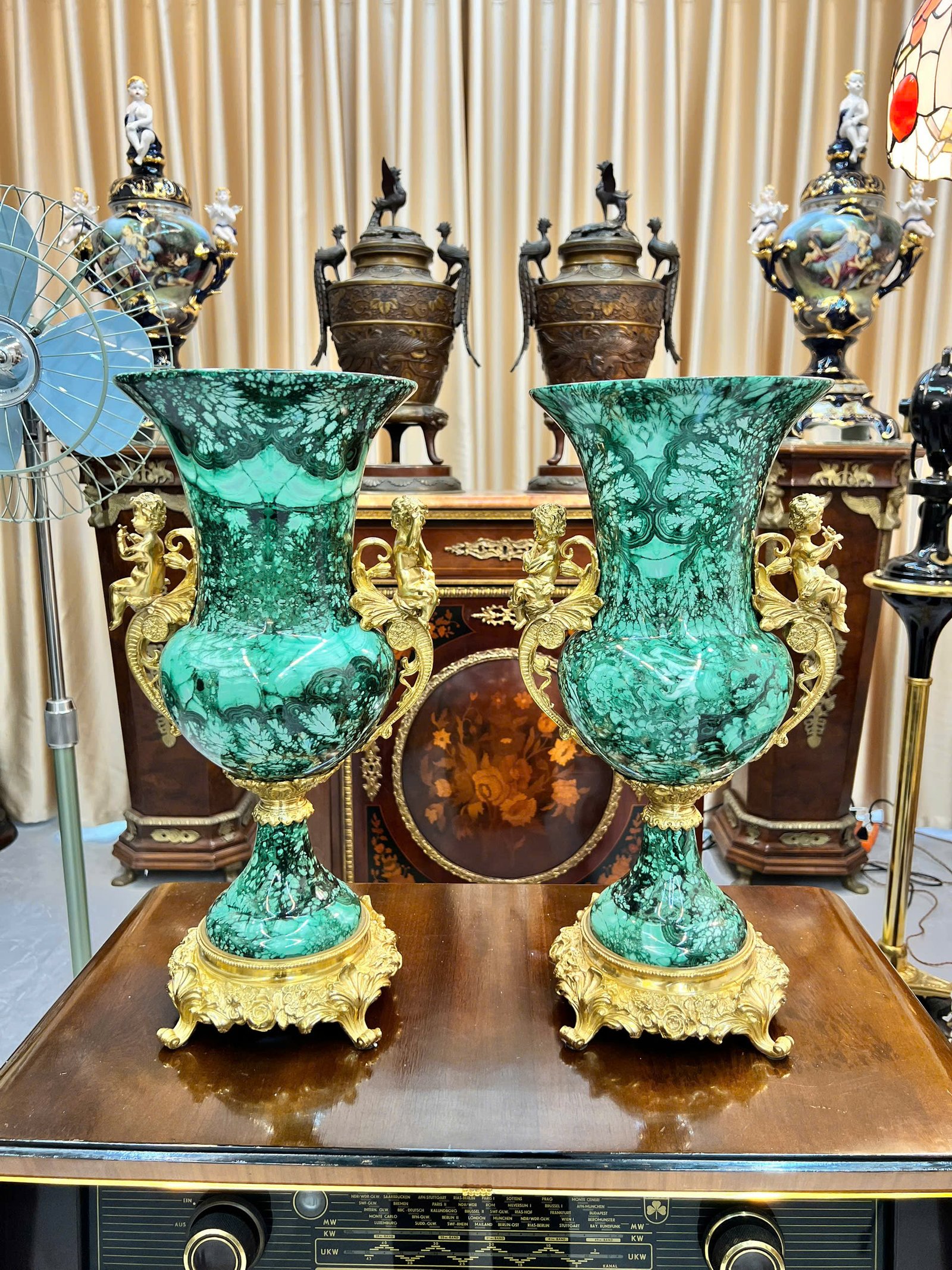 cặp cúp size nhỏ giả đá khổng tước